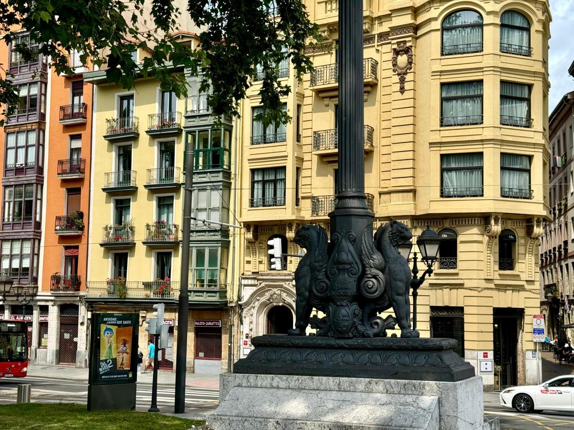 Ribera - Rooms - Old Town - A/C - From 1880 Bilbao Bagian luar foto