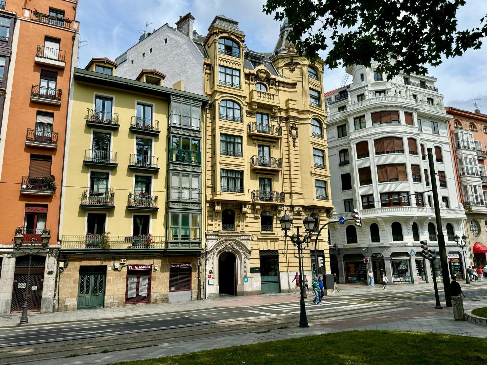 Ribera - Rooms - Old Town - A/C - From 1880 Bilbao Bagian luar foto